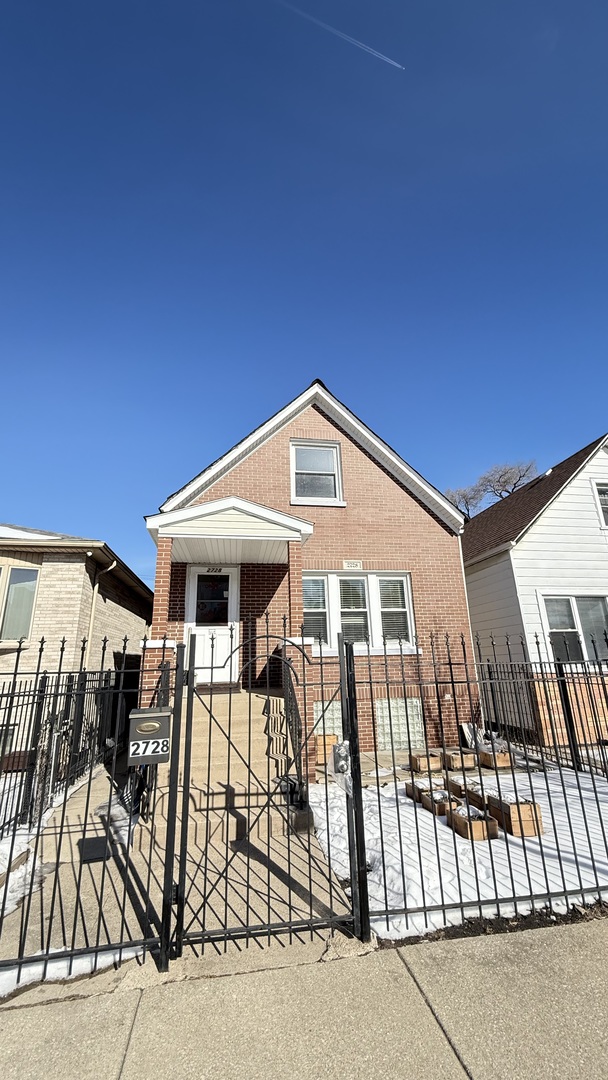 2728 West 39th Place Chicago, IL 60632 - Photo 3 of 11
