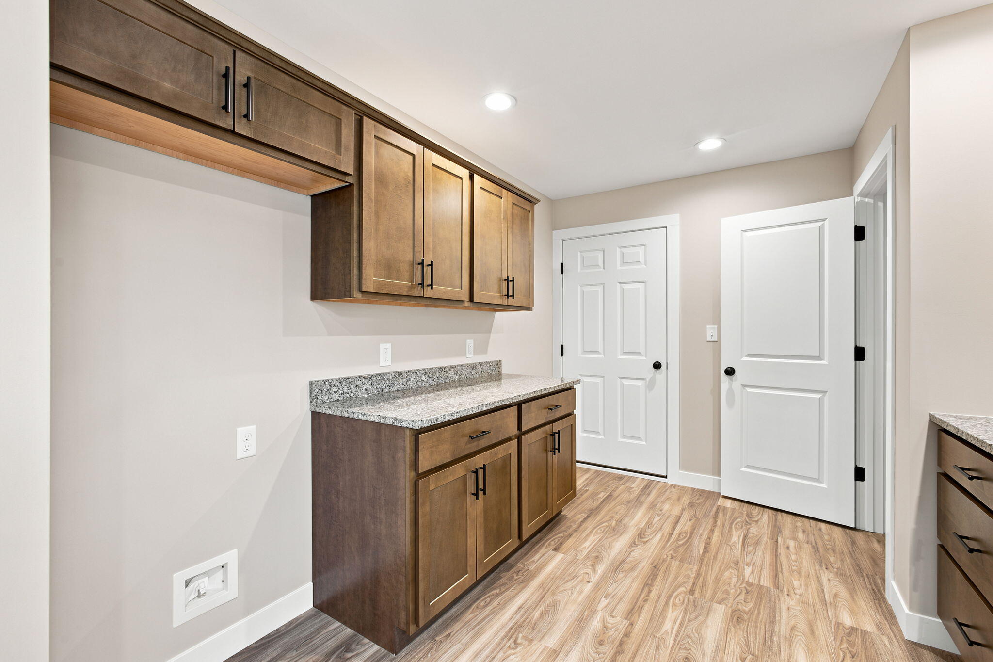 821 9th Street Southwest, Unit 2A De Motte, IN 46310 - Photo 16 of 31 2048x1365