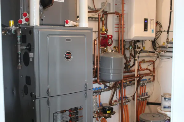 $476,500 | 533 7th Avenue Southeast, Mayville, ND 58257