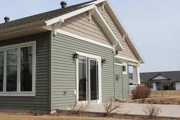 $476,500 | 533 7th Avenue Southeast, Mayville, ND 58257