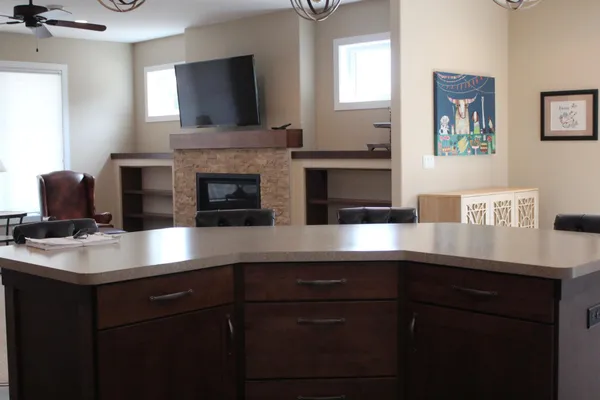 $476,500 | 533 7th Avenue Southeast, Mayville, ND 58257