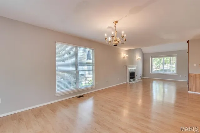 $2,300 | 408 Arbor Spring Drive, Ballwin, MO 63021