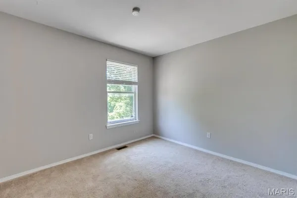 $2,300 | 408 Arbor Spring Drive, Ballwin, MO 63021