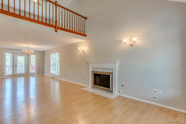 $2,300 | 408 Arbor Spring Drive, Ballwin, MO 63021
