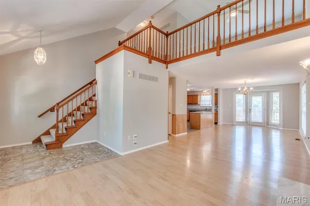 $2,300 | 408 Arbor Spring Drive, Ballwin, MO 63021