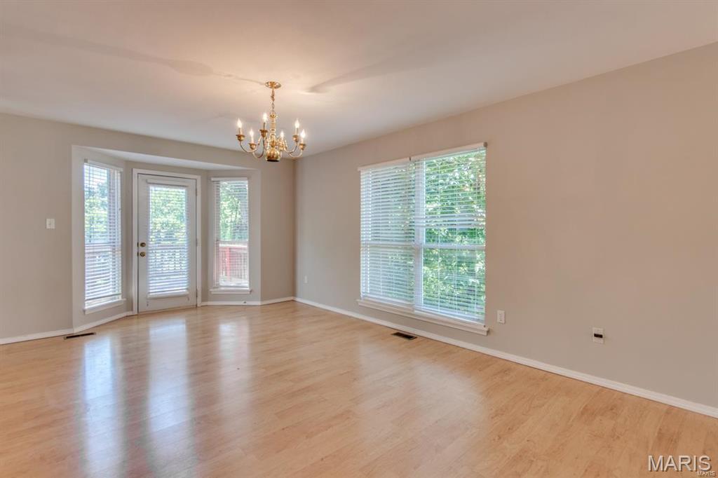 408 Arbor Spring Drive Ballwin, MO 63021 - Photo 8 of 37