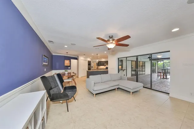 $3,999 | 817 Bannockburn Avenue, Temple Terrace, FL 33617