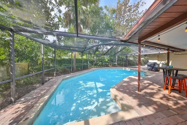 $3,999 | 817 Bannockburn Avenue, Temple Terrace, FL 33617