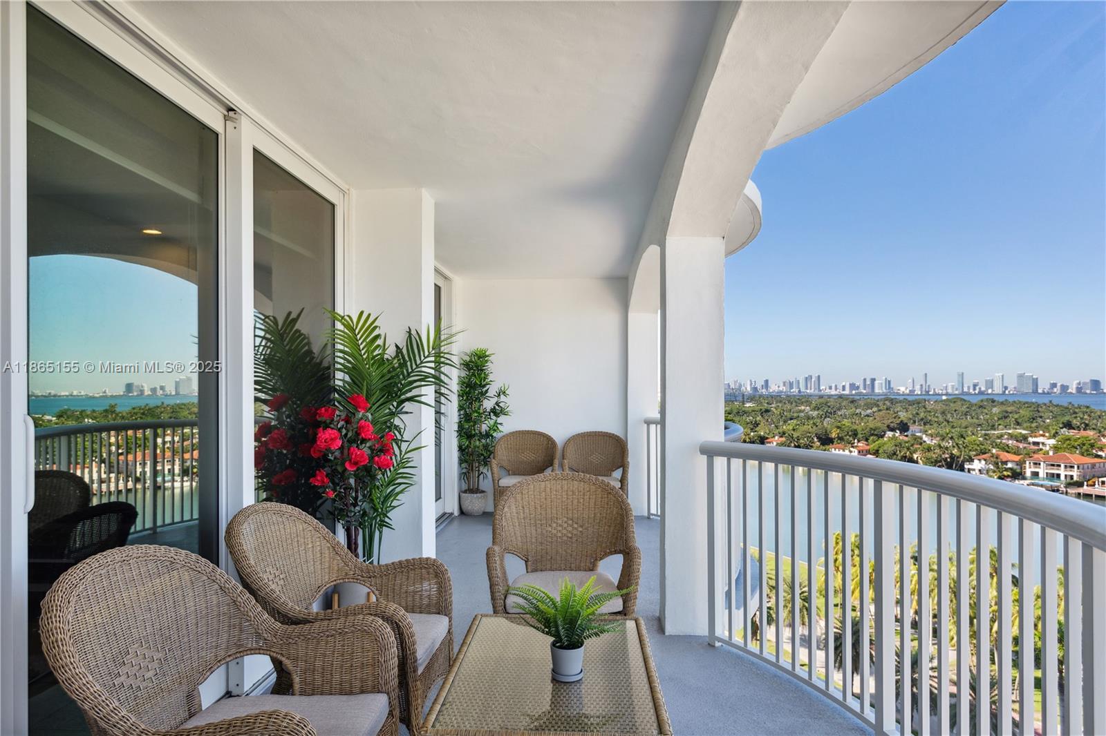 5401 Collins Avenue, Unit 1020 Miami Beach, FL 33140 - Photo 16 of 58