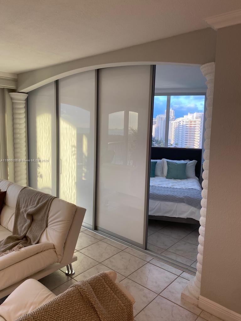 5401 Collins Avenue, Unit 1020 Miami Beach, FL 33140 - Photo 54 of 58