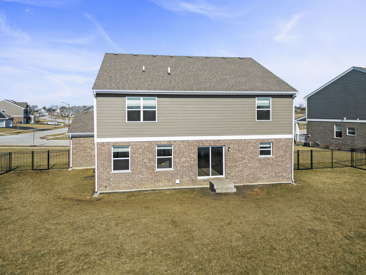 934 Redcliff Road New Lenox, IL 60451 - Photo 27 of 34 a view of a house with backyard
