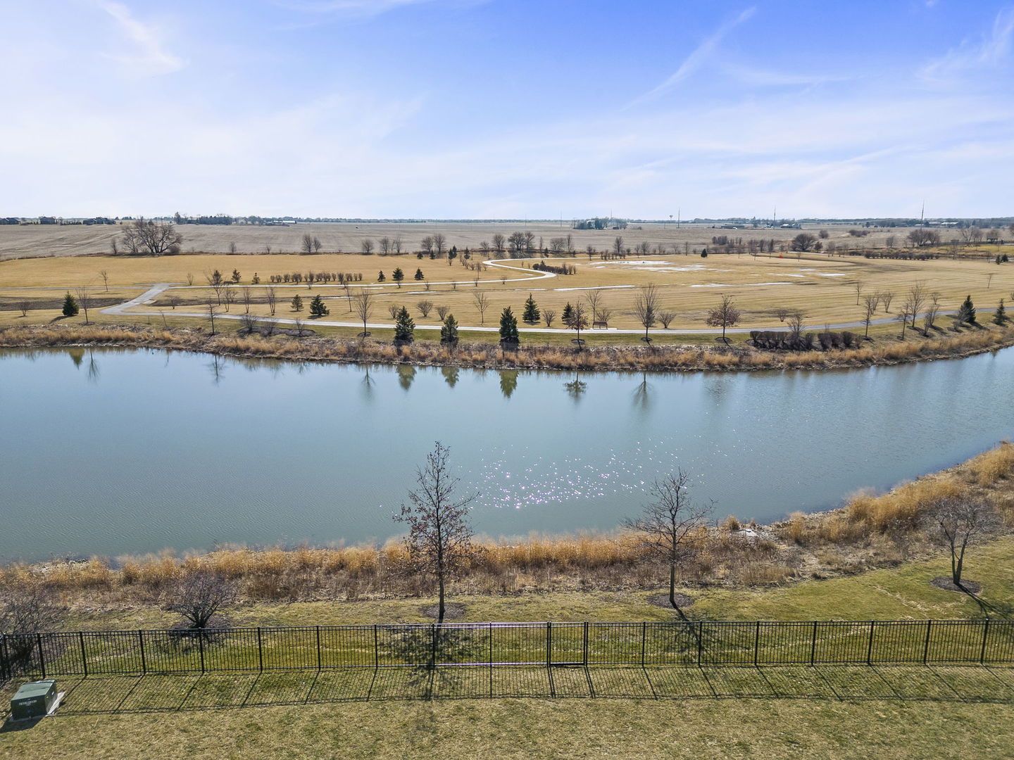934 Redcliff Road New Lenox, IL 60451 - Photo 31 of 34 a view of a lake and a mountain