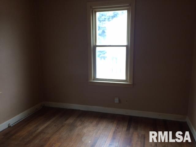 916 3rd Street Colona, IL 61241 - Photo 9 of 12 Gallery Image 9