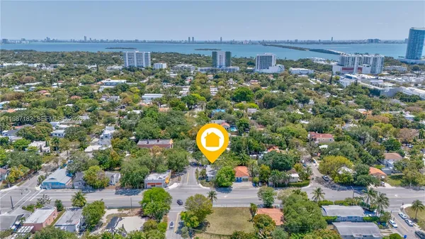$1,250,000 | 2 Northeast 45th Street, Miami, FL 33137
