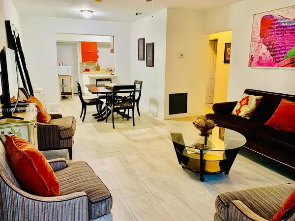 $1,250,000 | 2 Northeast 45th Street, Miami, FL 33137