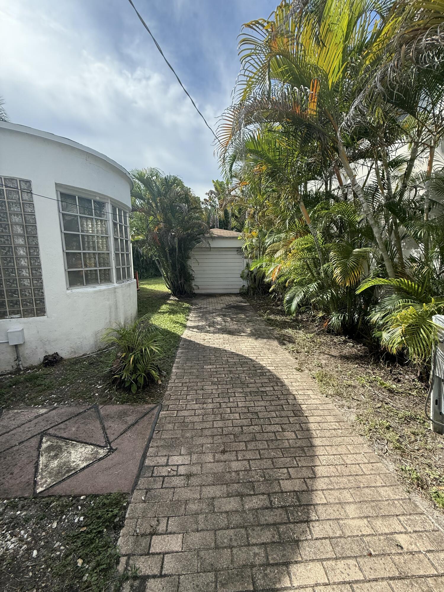 2828 Southwest 7th Avenue Miami, FL 33129 - Photo 3 of 20 3