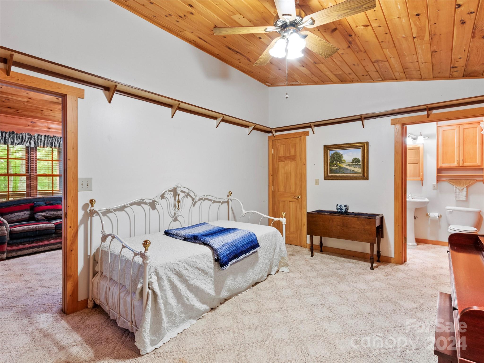 1005 Pine Tree Road Spruce Pine, NC 28777 - Photo 20 of 48 Gallery Image 20
