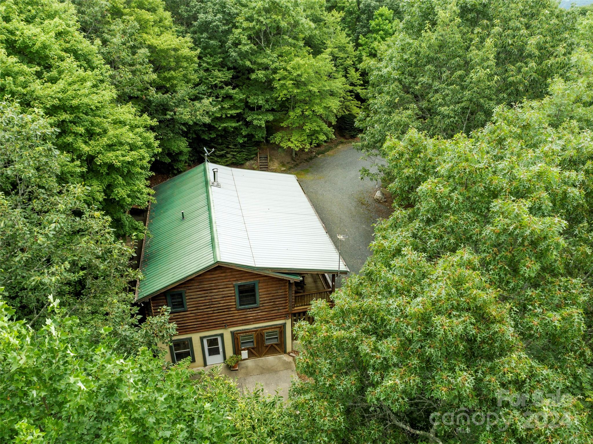 1005 Pine Tree Road Spruce Pine, NC 28777 - Photo 33 of 48 Gallery Image 33