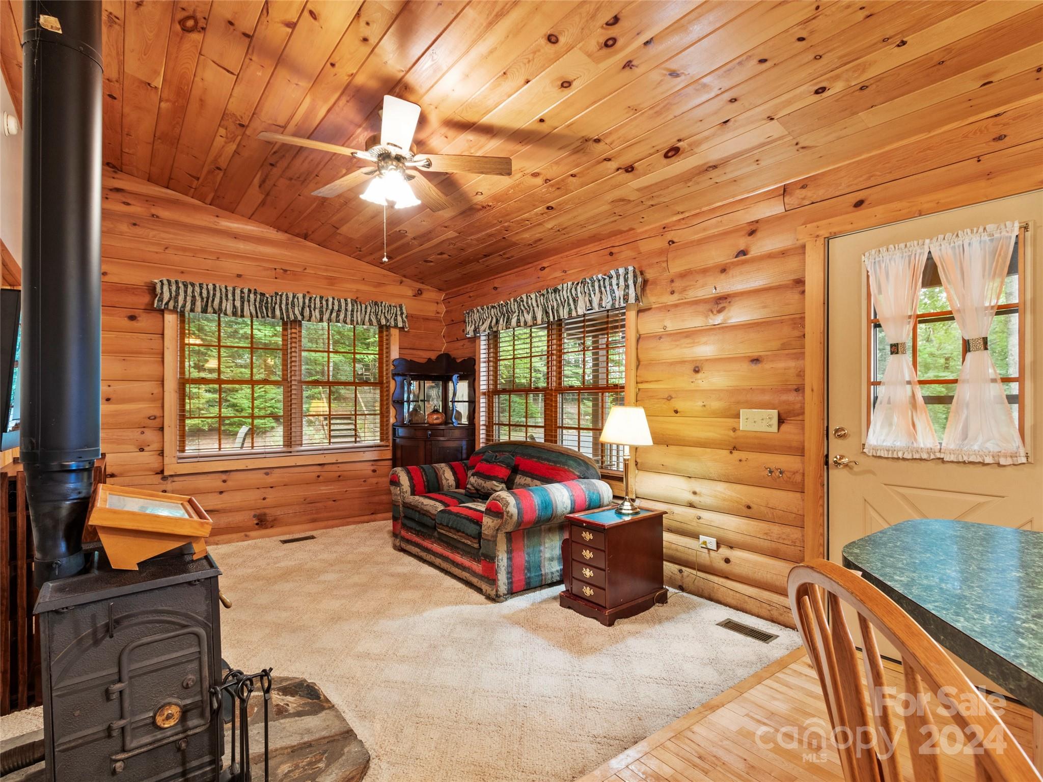 1005 Pine Tree Road Spruce Pine, NC 28777 - Photo 7 of 48 Gallery Image 7