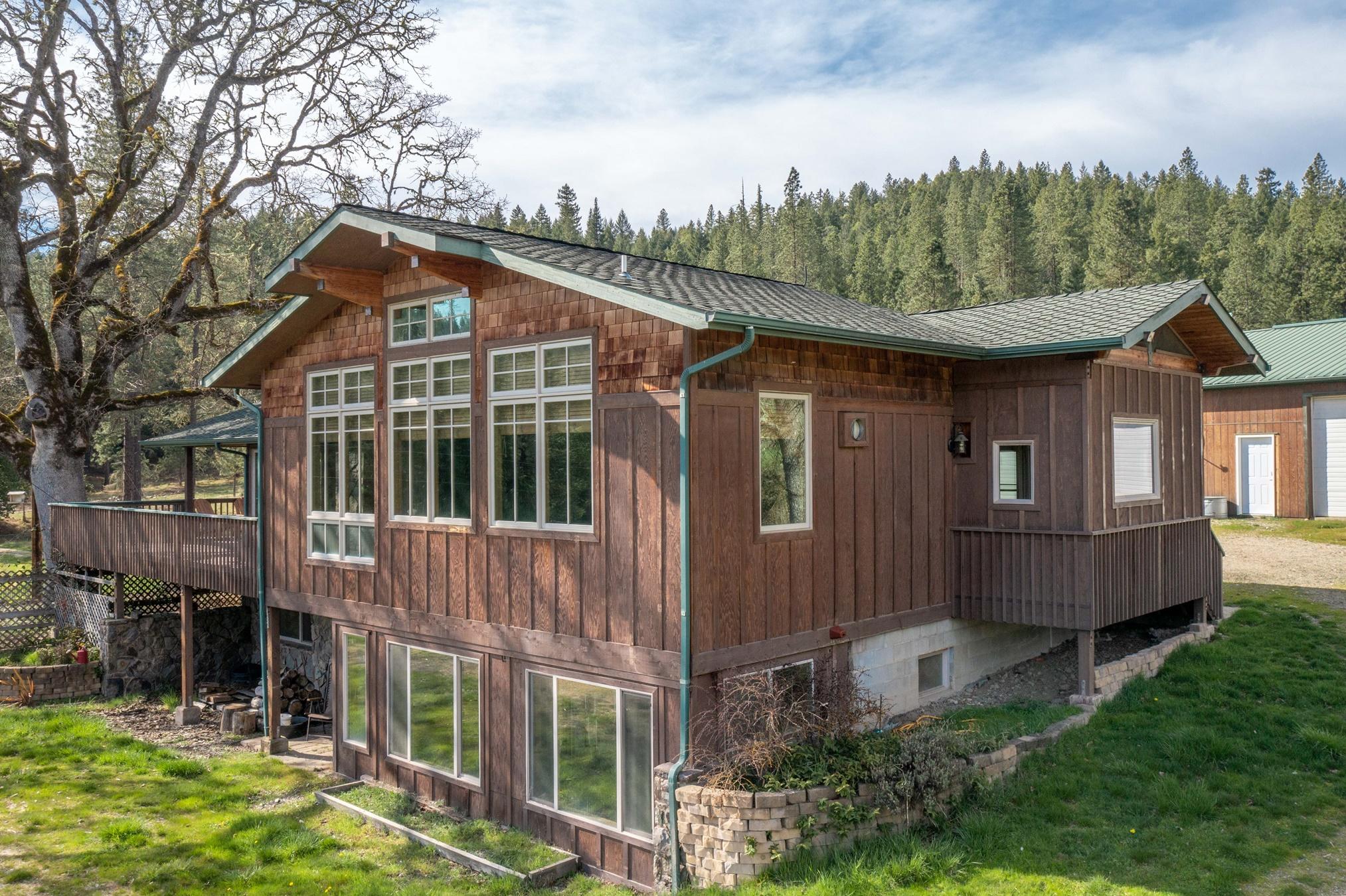 15474 Upper Cow Creek Road Azalea, OR 97410 - Photo 21 of 35 22