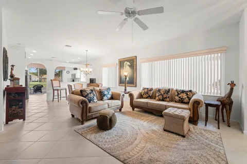 $425,000 | 8089 Brindisi Lane, Boynton Beach, FL 33472