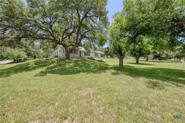 $349,999 | 502 West Ave A, Lampasas, TX 76550