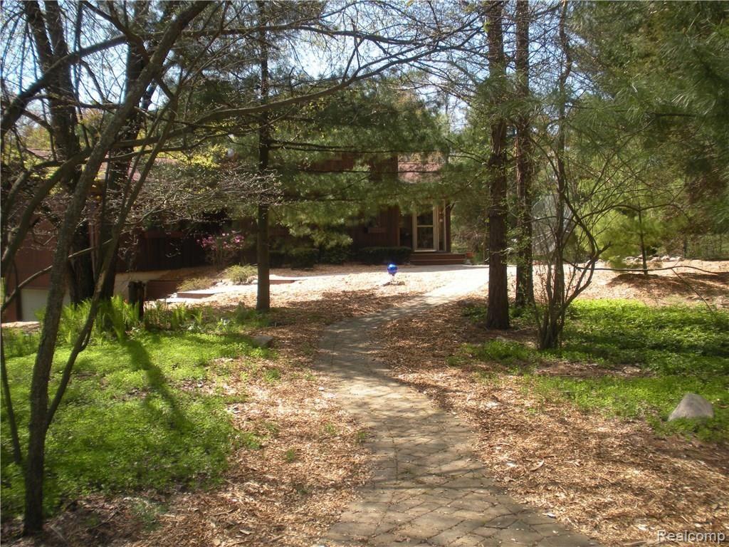 6976 Richardson Road Howell, MI 48843 - Photo 38 of 45