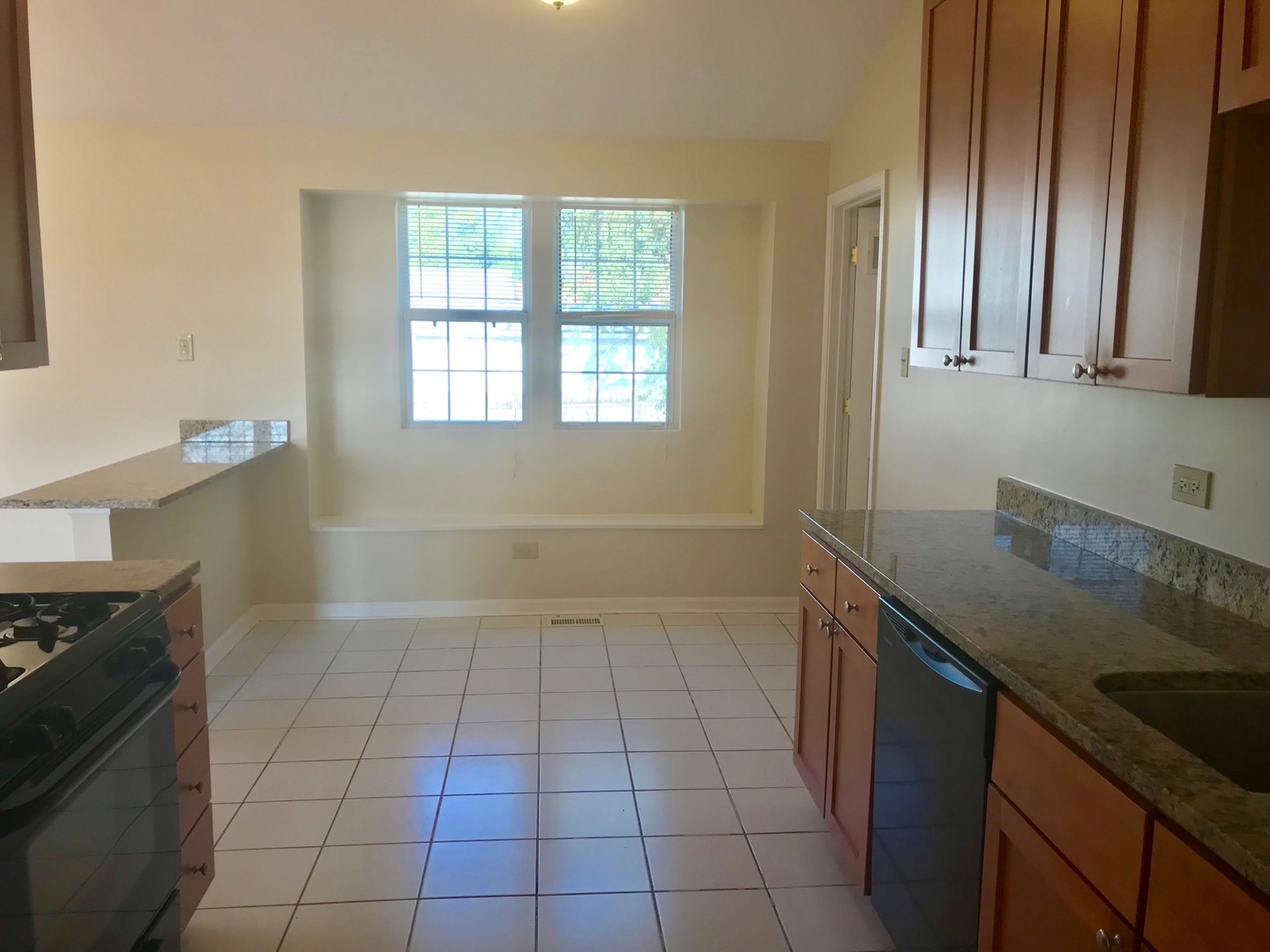 247 Willow Road Matteson, IL 60443 - Photo 14 of 33