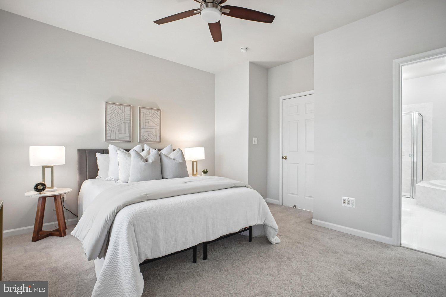 4160 Timber Log Way Fairfax, VA 22030 - Photo 17 of 39 Primary Bedroom