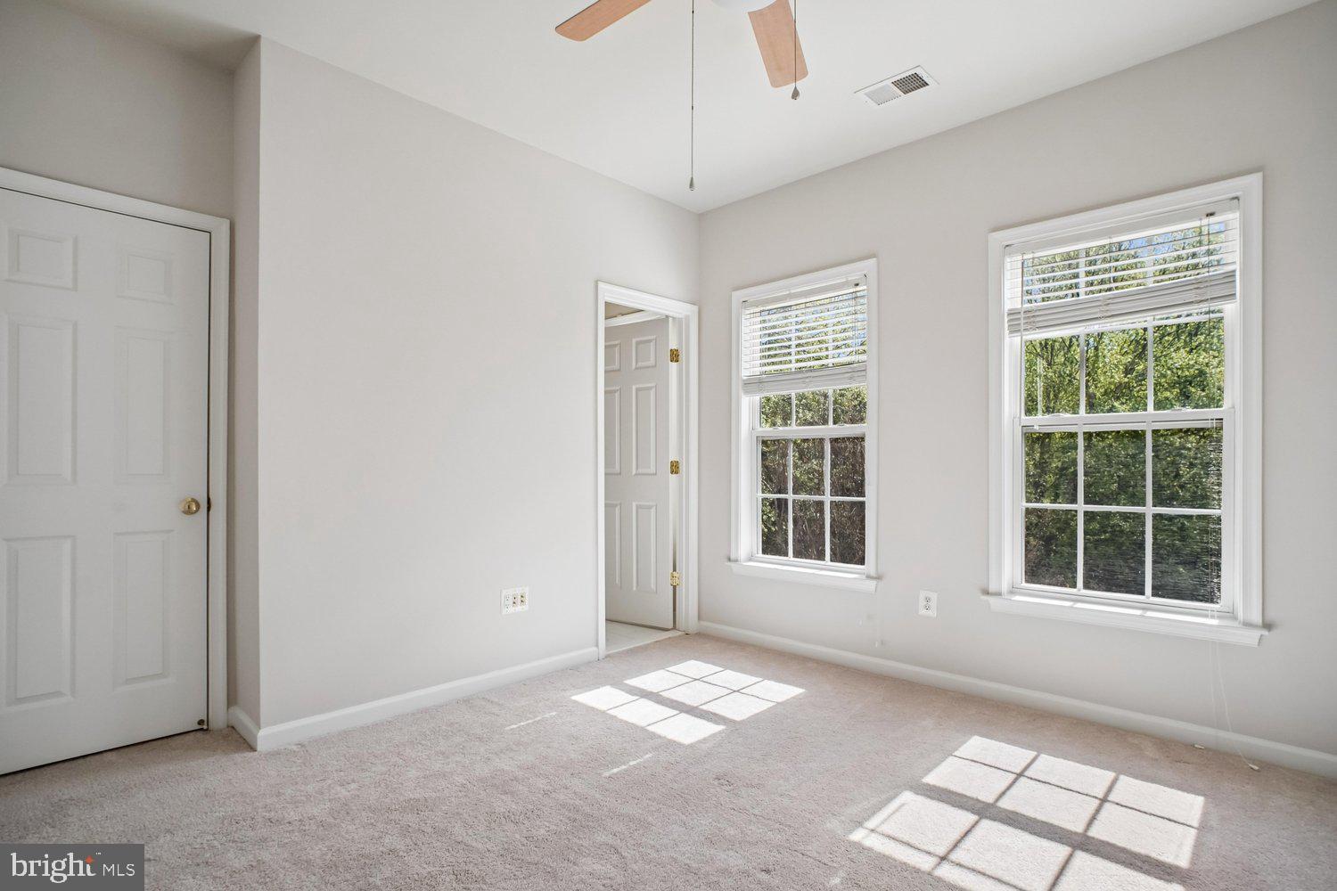 4160 Timber Log Way Fairfax, VA 22030 - Photo 21 of 39 2nd En Suite Bedroom