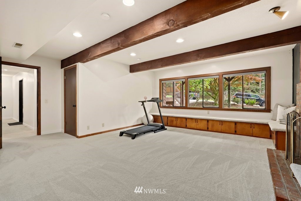 20830 28th Avenue Southeast Bothell, WA 98021 - Photo 27 of 40 an empty room with windows