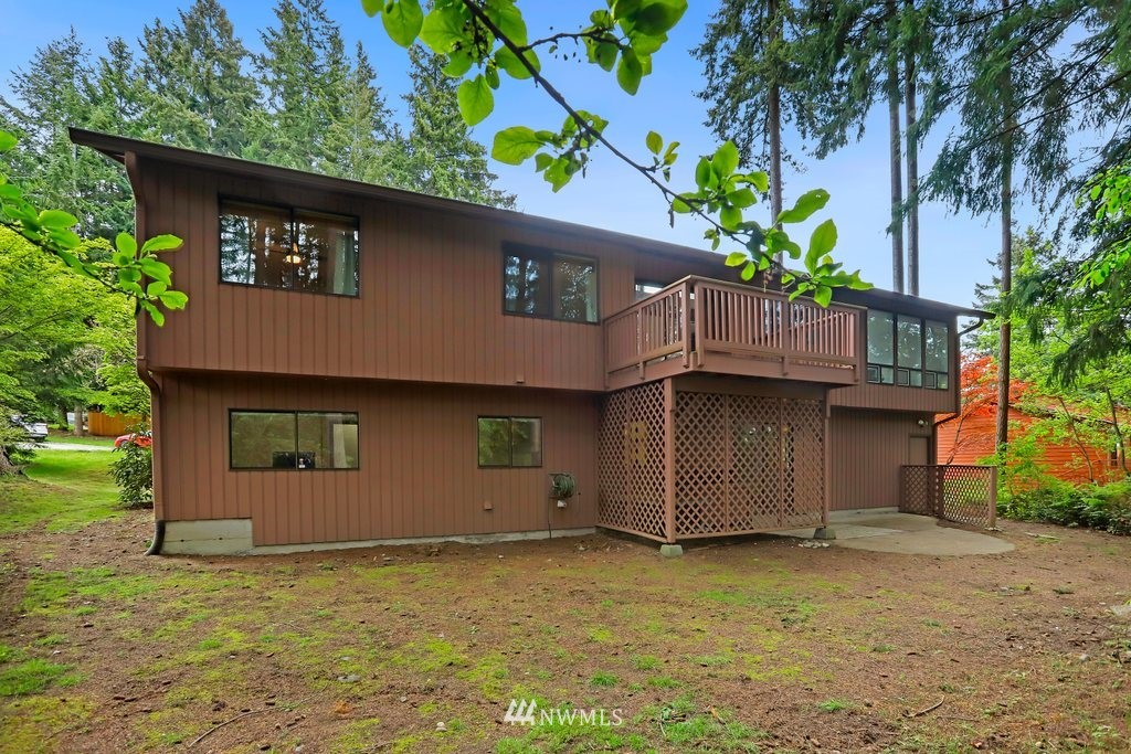 20830 28th Avenue Southeast Bothell, WA 98021 - Photo 34 of 40 front view of a house with a yard