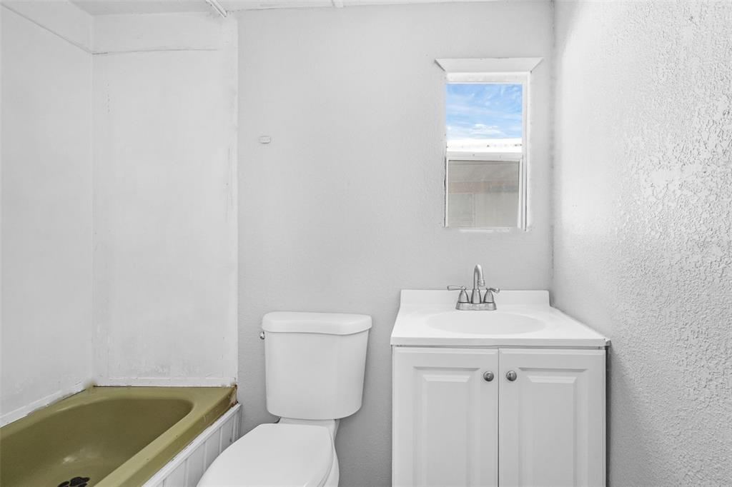 2854 Lake Alfred Road, Unit 7 Winter Haven, FL 33881 - Photo 11 of 13