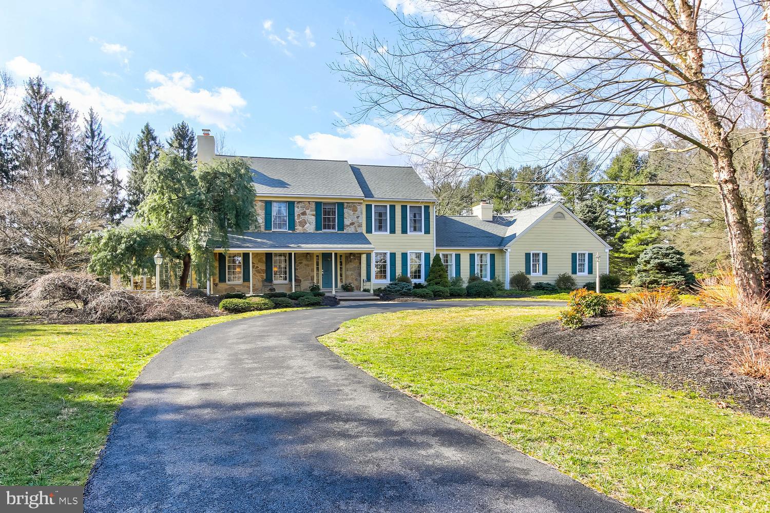 104 Spinnaker Lane Kennett Square, PA 19348 - Photo 2 of 42 Front