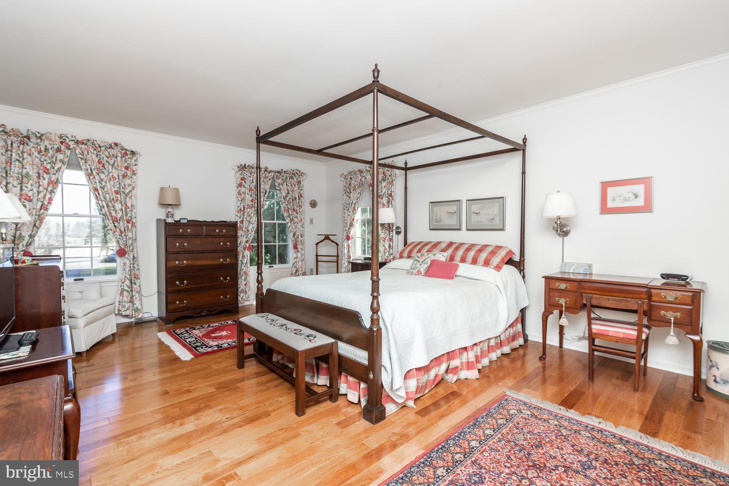 104 Spinnaker Lane Kennett Square, PA 19348 - Photo 23 of 42 Master Baedroom
