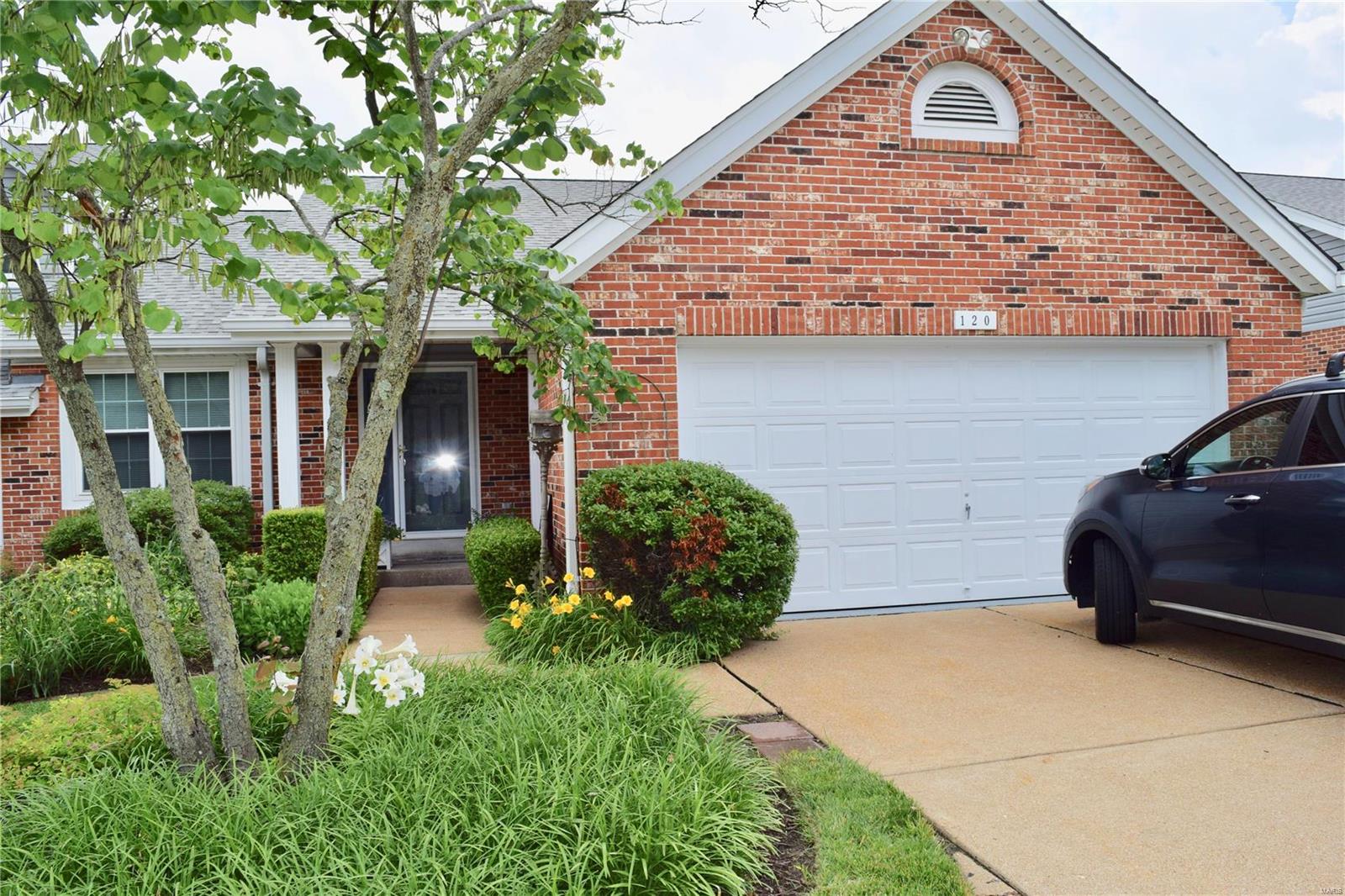 120 Holloway Road Ballwin, MO 63011 - Photo 1 of 40 Gallery Image 1