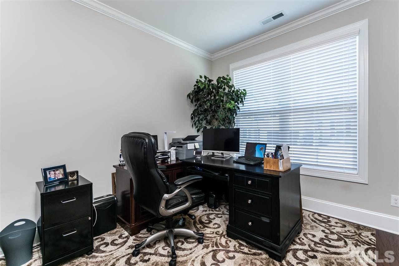 3920 Ivory Rose Lane Raleigh, NC 27612 - Photo 5 of 25