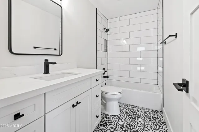 $1,275,000 | 7801 North 16th Lane, Phoenix, AZ 85021