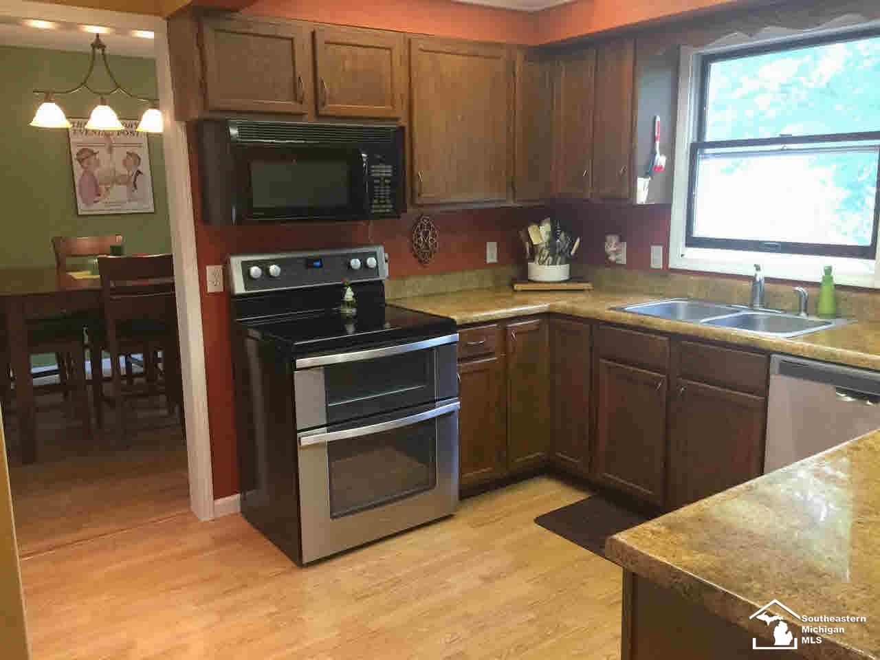 1932 West Sterns Road Temperance, MI 48182 - Photo 3 of 13 Kitchen