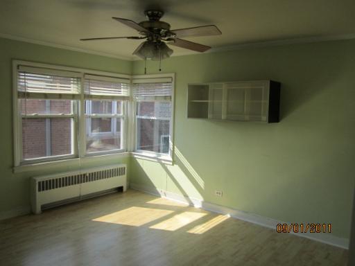7518 North Ridge Boulevard, Unit 3W Chicago, IL 60645 - Photo 5 of 8