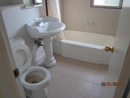 7518 North Ridge Boulevard, Unit 3W Chicago, IL 60645 - Photo 8 of 8