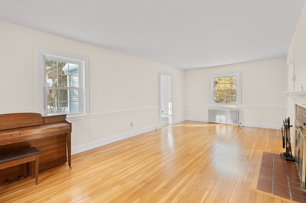 50 Ashcroft Road Sharon, MA 02067 - Photo 4 of 33 Gallery Image 4
