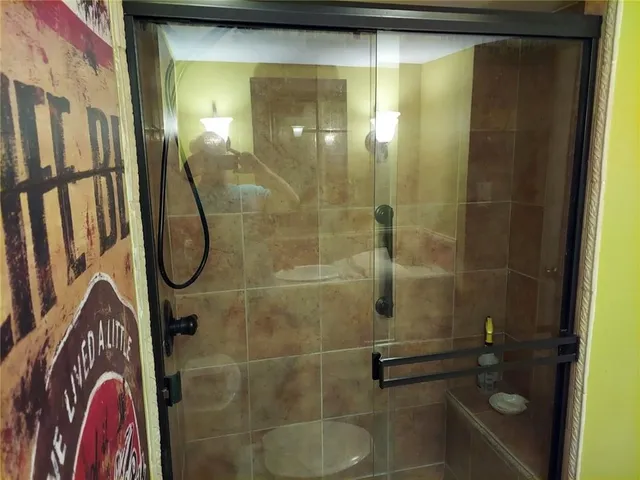 $229,000 | 2525 Main Street, Unit 213, Kansas City, MO 64108