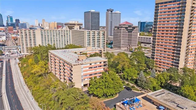 $229,000 | 2525 Main Street, Unit 213, Kansas City, MO 64108