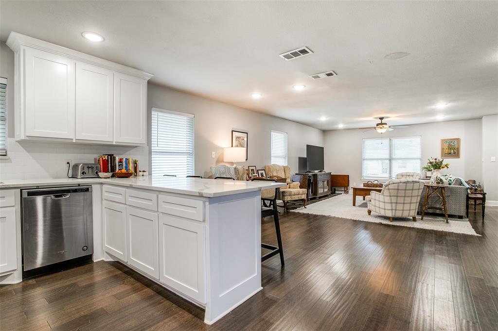 7324 Rutgers Drive Dallas, TX 75214 - Photo 6 of 12