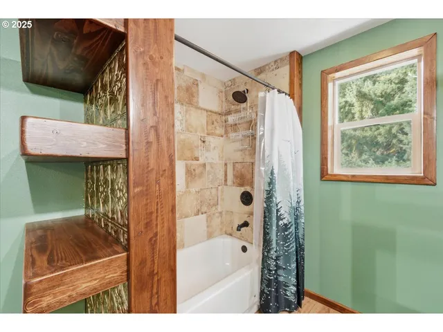 $895,000 | 24415 Northeast 219th Street, Battle Ground, WA 98604