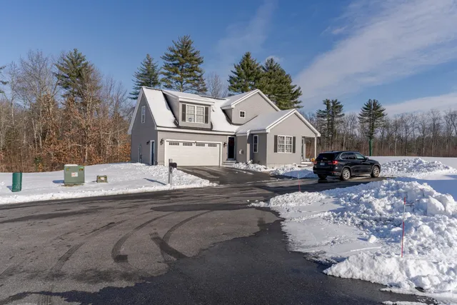 $649,000 | 113 Crawley Falls Road, Unit 3, Brentwood, NH 03833