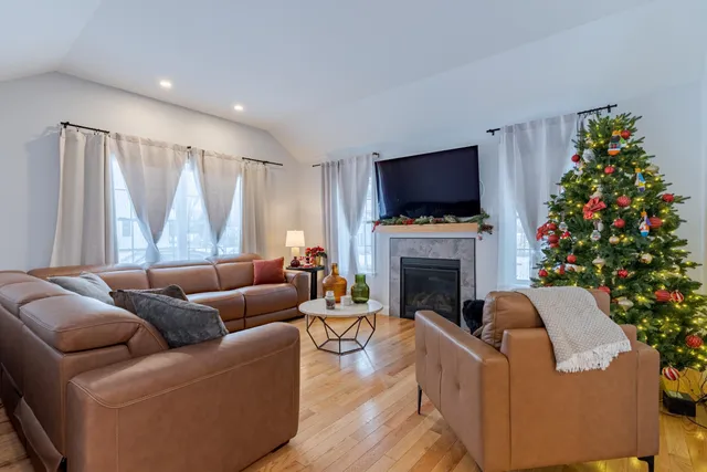 $649,000 | 113 Crawley Falls Road, Unit 3, Brentwood, NH 03833