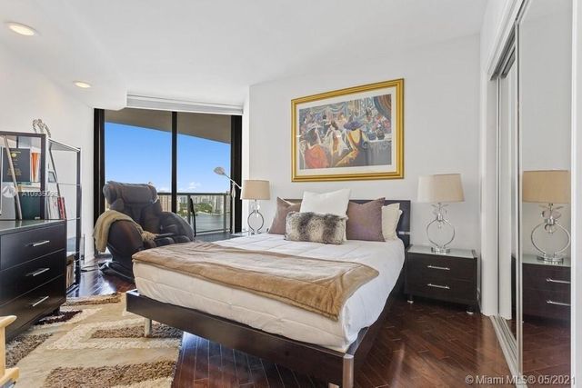 $2,350,000 | 4000 Island Boulevard, Unit 2706, Aventura, FL 33160