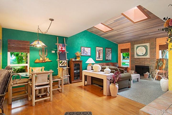 1427 Avocado Road Oceanside, CA 92054 - Photo 8 of 25